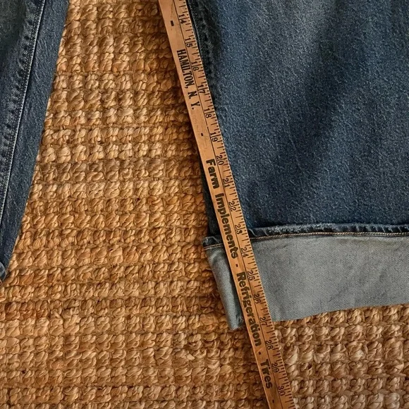 American Eagle Outfitters Relaxed Fit Distressed Blue Jeans - Picture 4 of 6